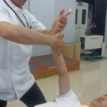 スポーツで歪んだ背骨の歪み矯正　　～ゴルフの歪み～　名古屋　整体　背骨矯正　仙腸関節矯正　臀部の痛み改善　せぼね研究室