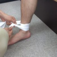 足首の痛みが取れない時の対処法　　　せぼね仙腸関節研究室　